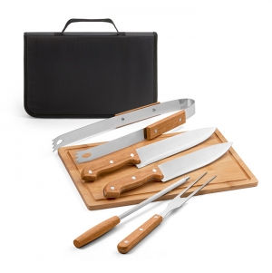 FLARE. Conjunto de 5 pe�as para barbecue em madeira e a�o inoxid�vel e uma t�bua em bambu