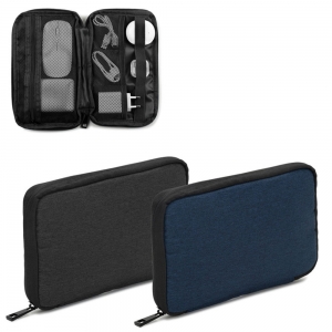 Newcastle BAG. Bolsa organizadora em poli�ster reciclado 600D de alta densidade com compartimento principal espa�oso para acess�rios tecnol�gicos