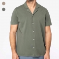 Camisa eco-respons�vel com aspecto lavado em jersey de manga curta com colarinho � bowling de homem